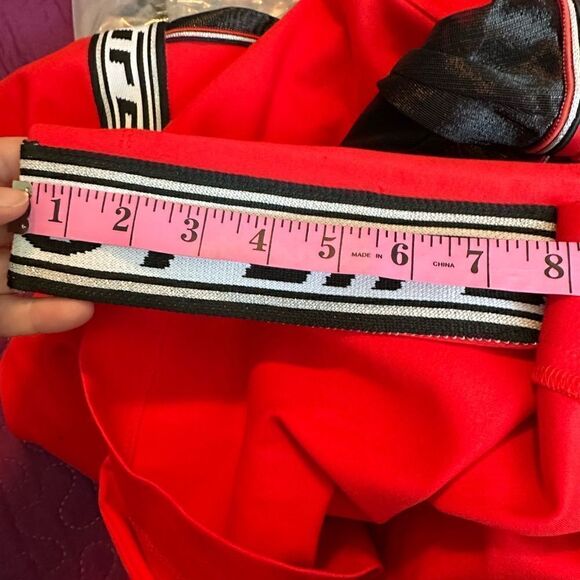 Gizia Sport M2C017 Hooded Athletic Blouse With Mesh Shoulders In Red - Women's 4 - Picture 13 of 15